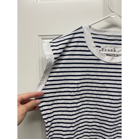 Frank & Eileen Aiden Striped muscle Tee sleeveless blue and white medium NWOT - Picture 2 of 6